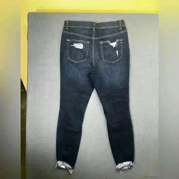 Maurices Super high-Rise Skinny crop Jeans Womens M reg Blue Distressed 0730 - Picture 7 of 8